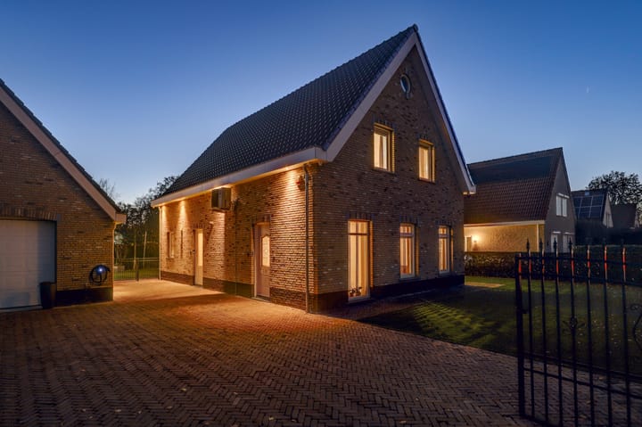 Foto 4 van Leutherweg 176