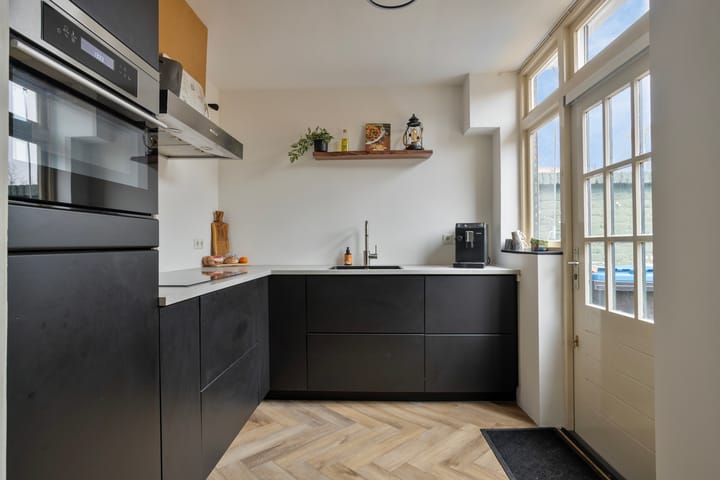 Photo 8 of Tesselschadestraat 24