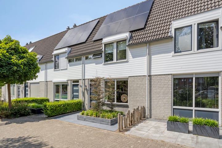 Photo 2 of Hermelijnweide 19