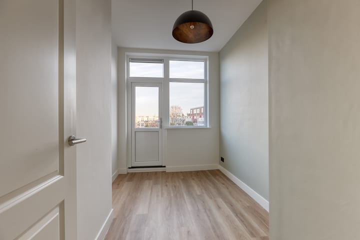 Photo 24 of Valkenboskade 631