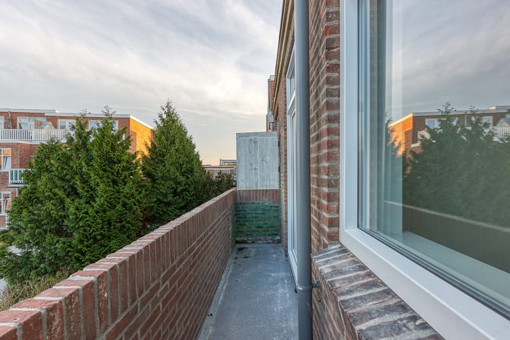 Photo 25 of Valkenboskade 631