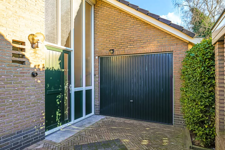 Foto 9 van Prins Clausstraat 1