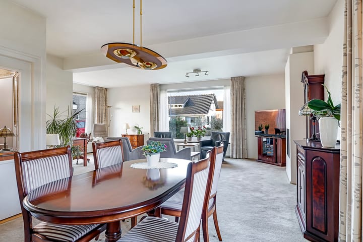 Foto 16 van Prins Clausstraat 1