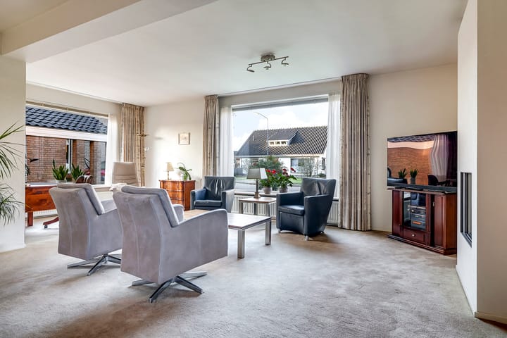 Foto 17 van Prins Clausstraat 1