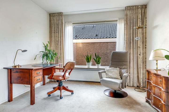 Foto 20 van Prins Clausstraat 1