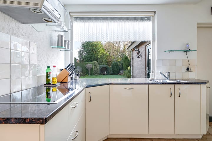 Foto 28 van Prins Clausstraat 1