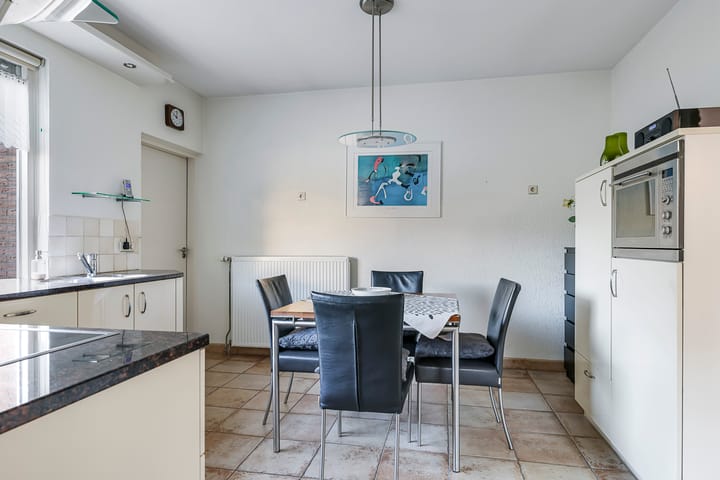 Foto 32 van Prins Clausstraat 1