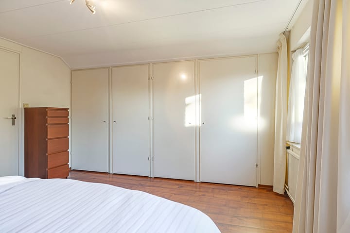 Foto 44 van Prins Clausstraat 1