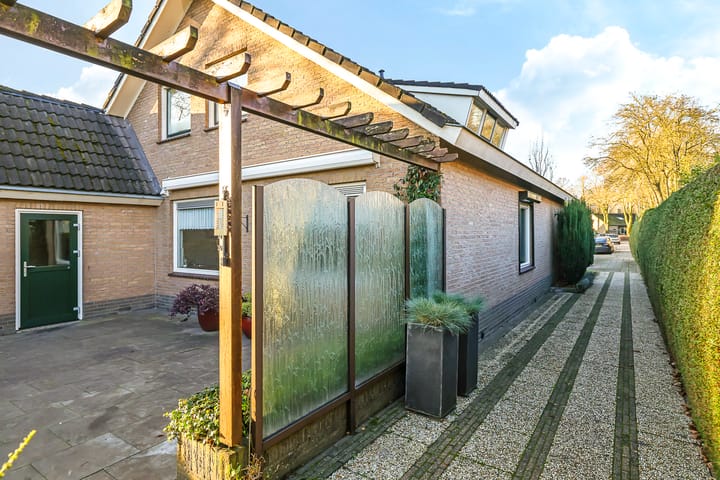 Foto 53 van Prins Clausstraat 1