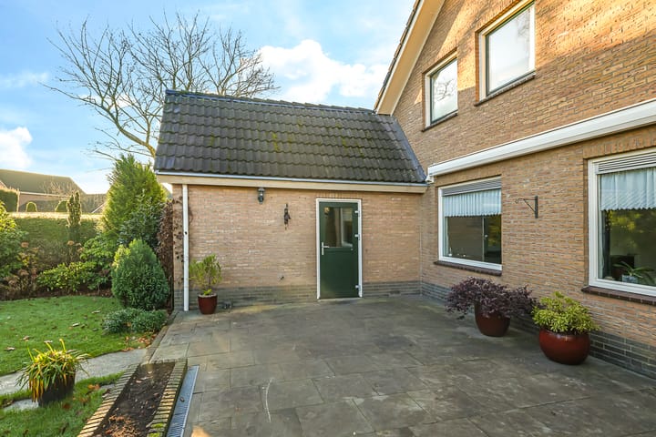 Foto 56 van Prins Clausstraat 1