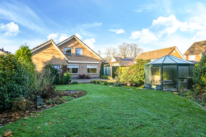 Foto 66 van Prins Clausstraat 1