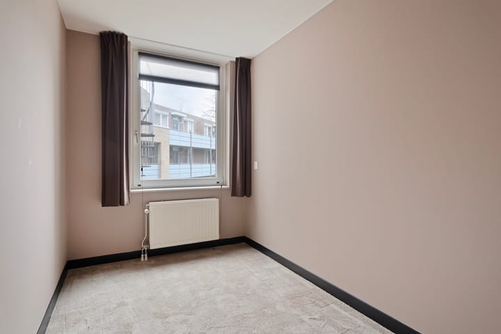 Photo 19 of Baron van Leefdaelstraat 36