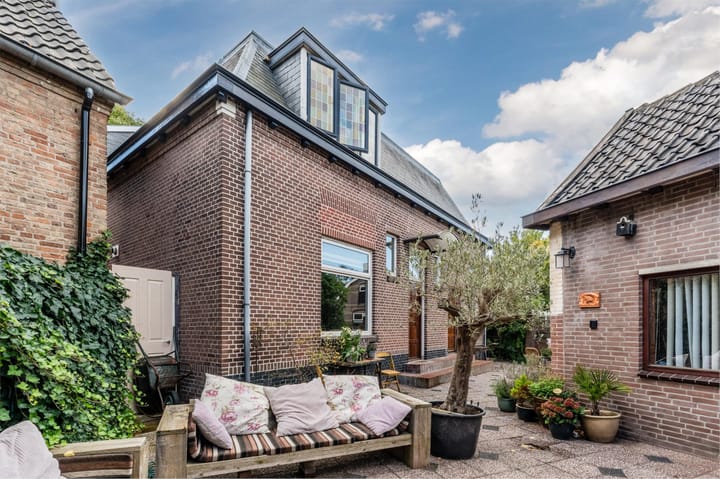 Foto 64 van Voorstraat 94