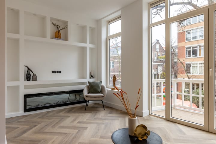 Photo 9 of Hondiusstraat 70-B