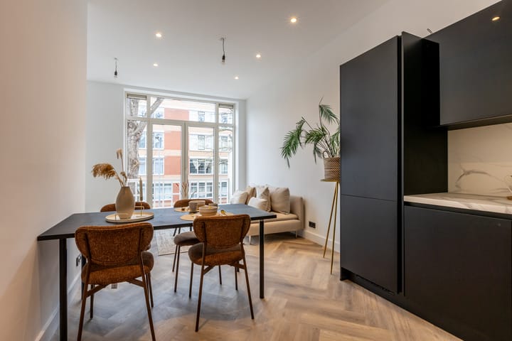 Photo 15 of Hondiusstraat 70-B