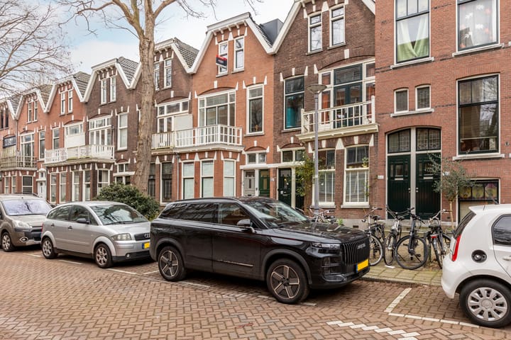 Photo 29 of Hondiusstraat 70-B