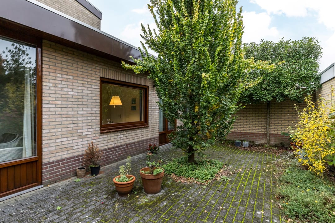 Photo 26 of Burg. Pijlsstraat 16