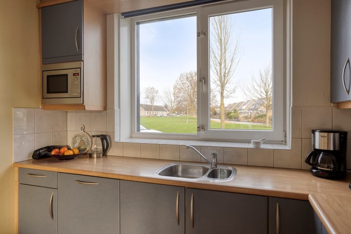 Photo 15 of Walcherenstraat 32