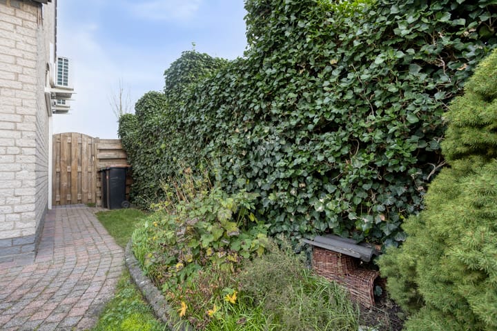 Photo 30 of Walcherenstraat 32