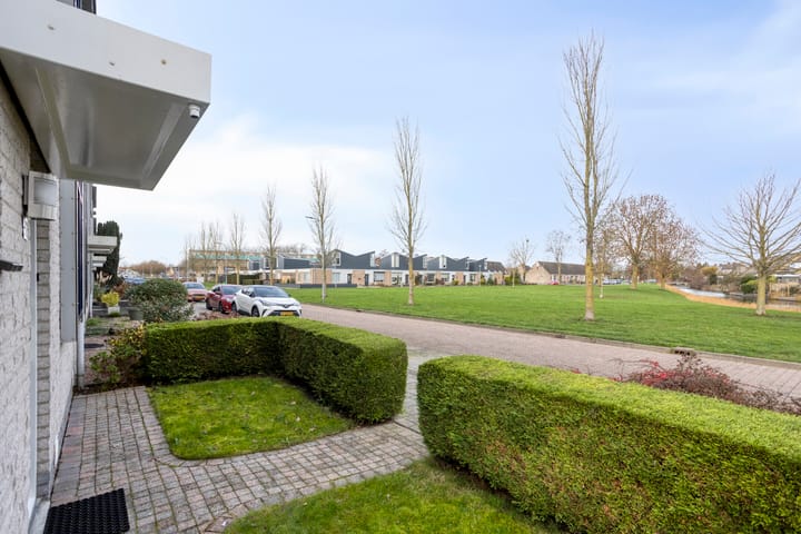 Photo 34 of Walcherenstraat 32