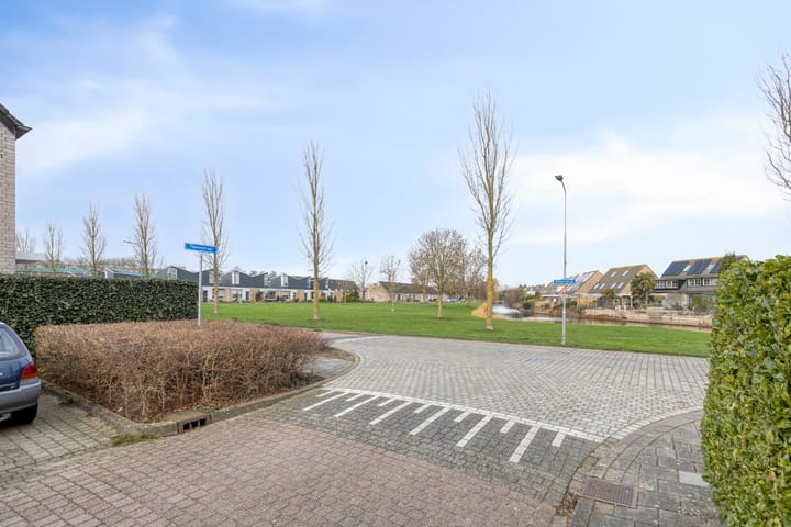 Photo 35 of Walcherenstraat 32