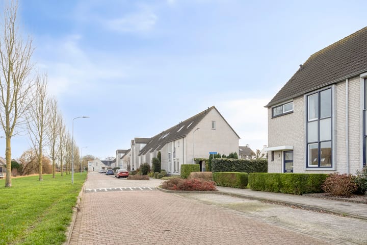 Photo 41 of Walcherenstraat 32