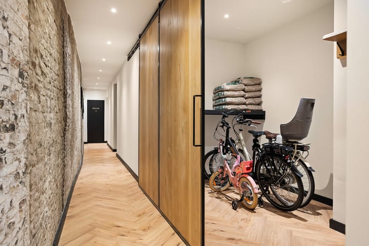 Photo 38 of Midstraat 122