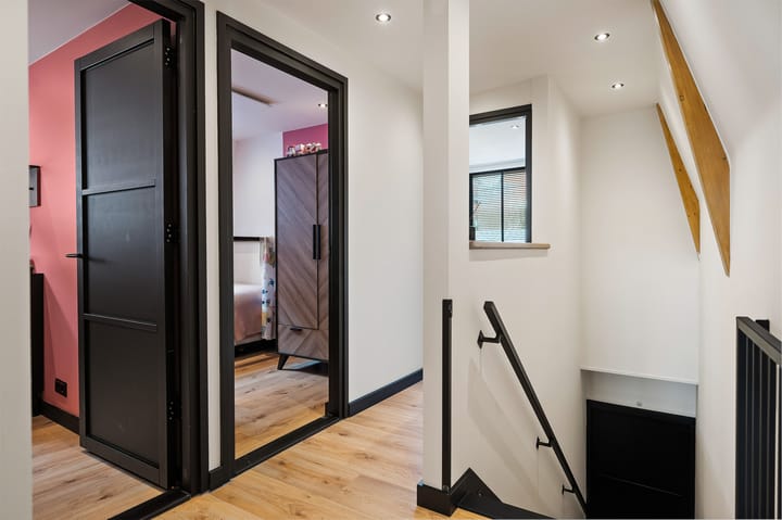 Photo 28 of Midstraat 122