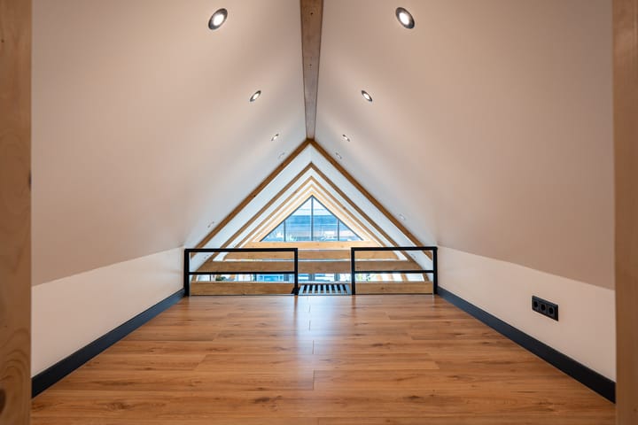 Photo 19 of Midstraat 122