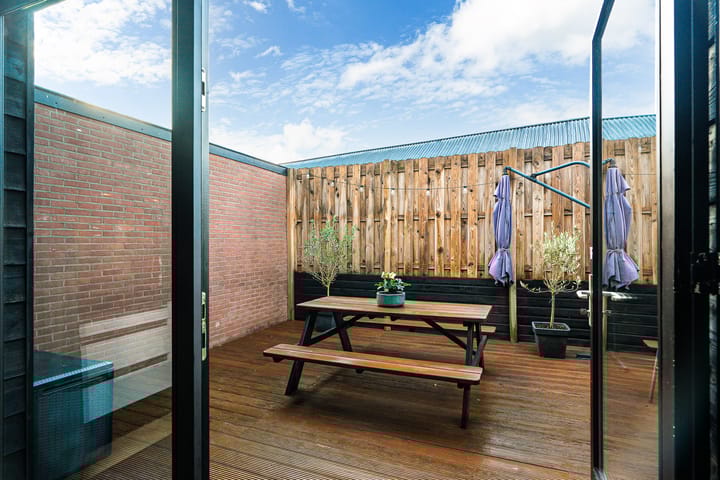 Photo 47 of Midstraat 122