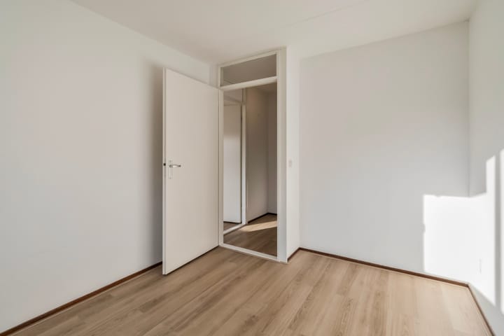 Photo 17 of Röntgenstraat 8