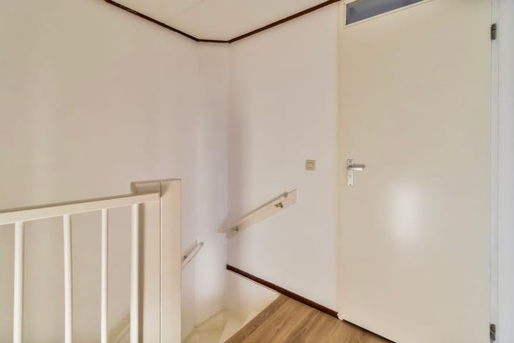 Photo 22 of Röntgenstraat 8