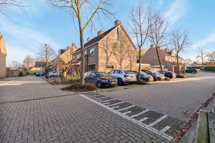 Photo 27 of Röntgenstraat 8