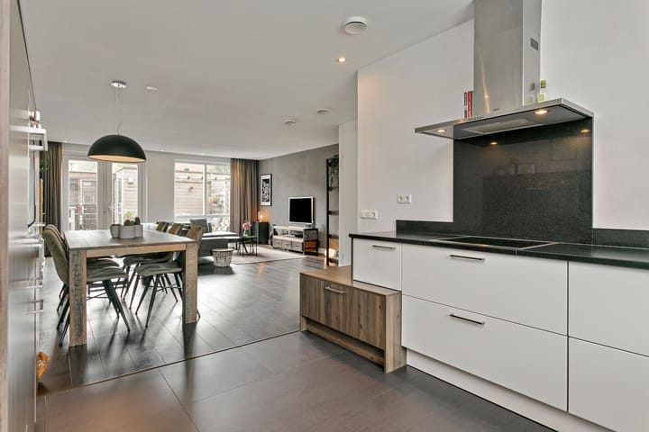 Foto 9 van Lange Weide 101