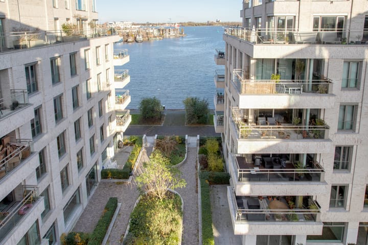 Foto 15 van Bottelarijstraat 351