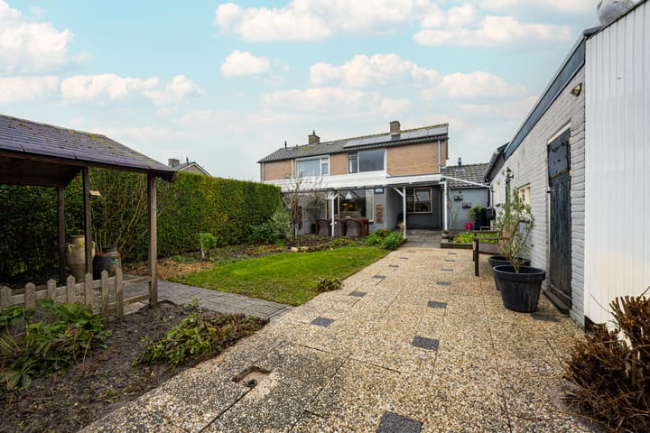 Foto 59 van Burgemeester Bouwensweg 21