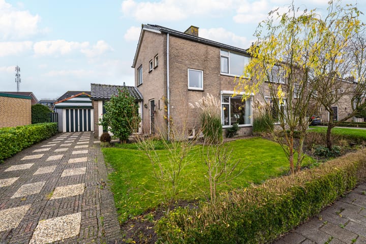 Foto 74 van Burgemeester Bouwensweg 21