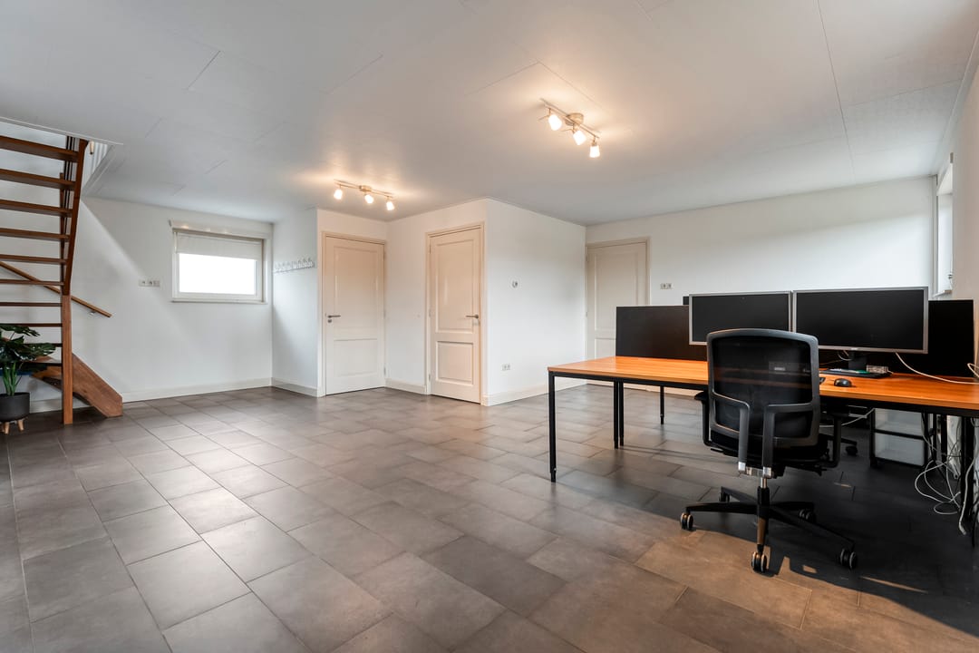 Photo 28 of Patersweg 9