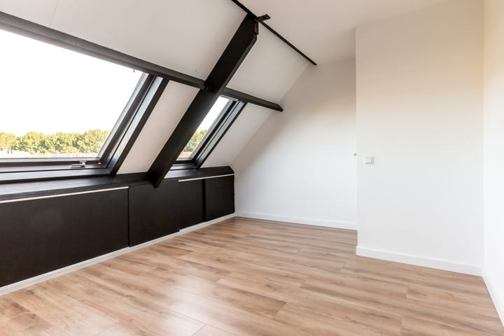 Foto 26 van Botter 41 4