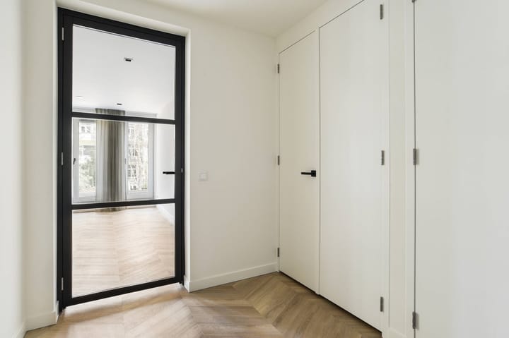 Photo 10 of Laan van Nieuw-Oost-Indië 14-D