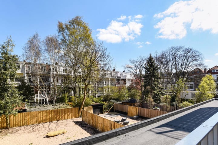 Photo 12 of Laan van Nieuw-Oost-Indië 14-D