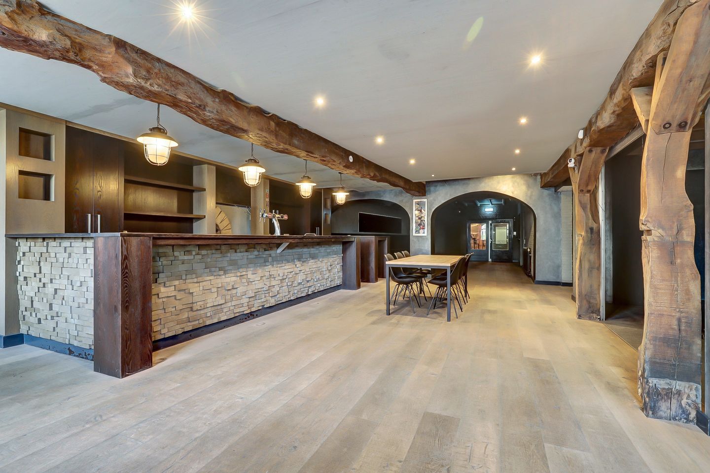 View photo 2 of Dorpstraat 34-a