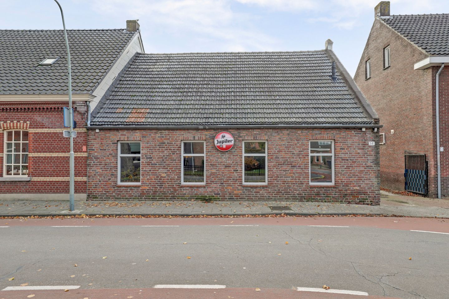 View photo 1 of Dorpstraat 34-a