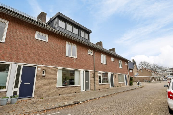 Martinitorenstraat 141