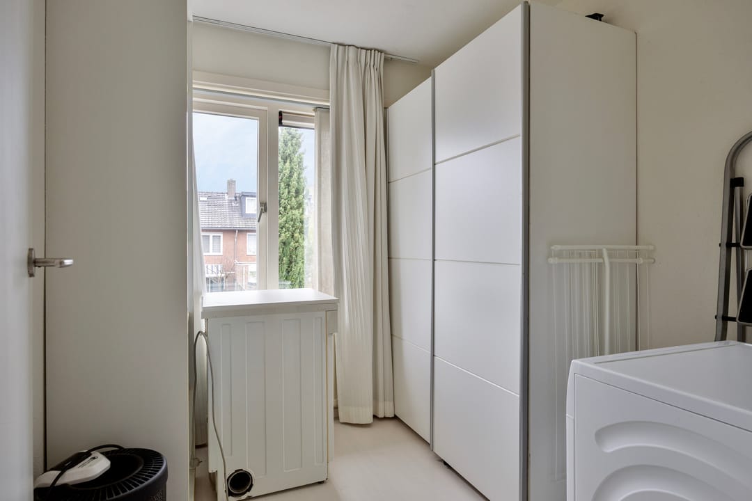 Photo 17 of Martinitorenstraat 141