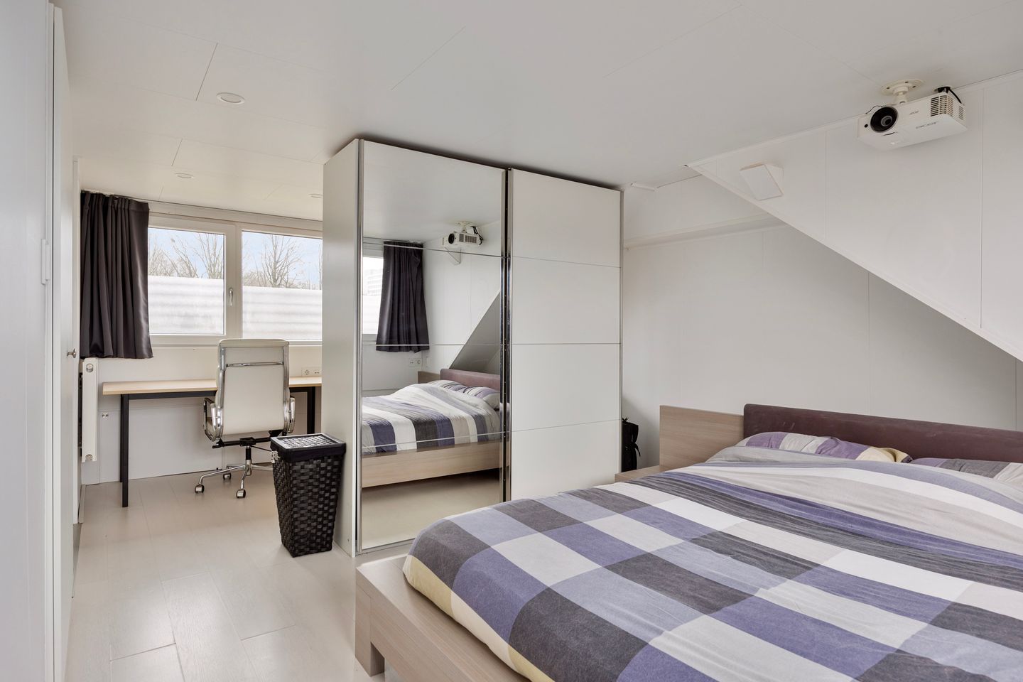 Photo 19 of Martinitorenstraat 141