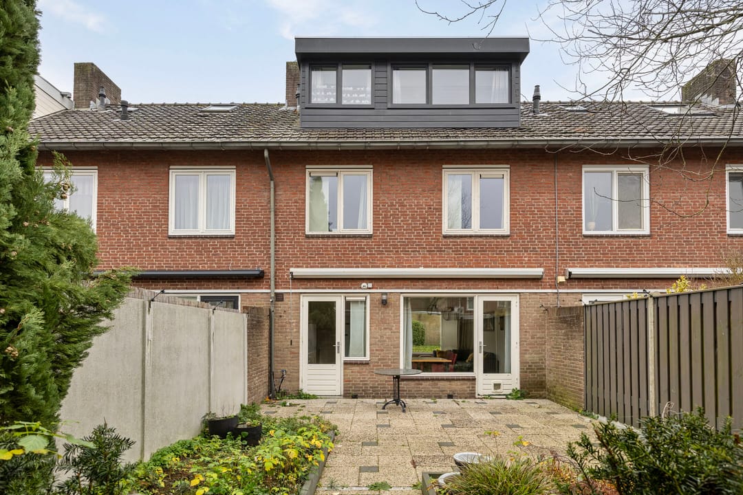 Photo 22 of Martinitorenstraat 141