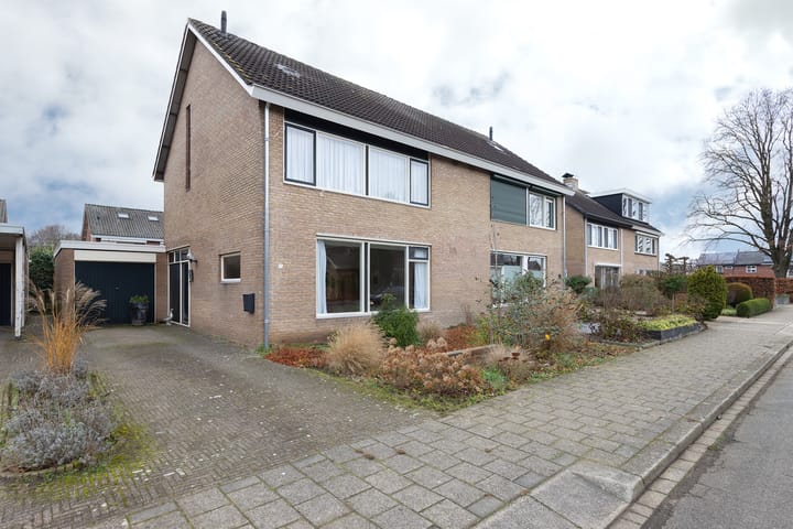 Foto 34 van Patrijsstraat 17