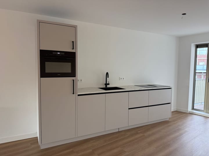 Photo 5 of Vinkenstraat 8-C