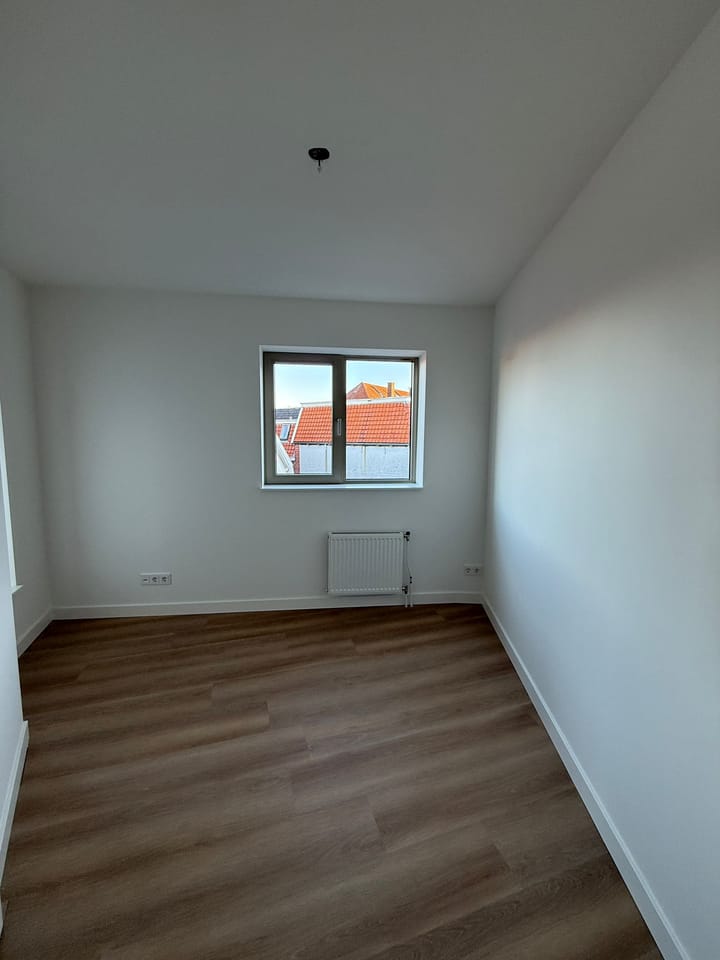 Photo 11 of Vinkenstraat 8-C